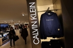      Calvin Klein    