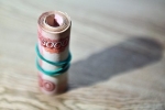 Начальница российского почтового отделения присвоила себе полмиллиона рублей из кассы