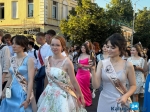 Выпускники прошли по Калуге