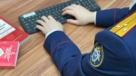 Иностранные специалисты фермерского хозяйства развлекаются, глумясь над местными??