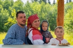 Две семьи вернулись из Германии обживать маленькую деревню в Тарусском районе