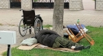 В центре Обнинска бомжи продолжают справлять нужду под окнами городской библиотеки