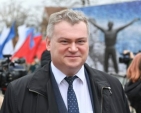 Олег Калугин предложил приостановить предоставление российского гражданства мигрантам