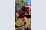 Появились кадры с места столкновения электрички и КамАЗа в Петербурге