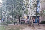На российского ребенка сбросили батарею с девятого этажа