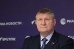 Запад призвали открыть второй фронт против нацизма на Украине