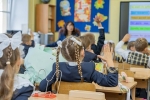 В Минпросвещения высказались за ограничение количества детей иностранцев в классах