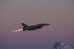     F-16