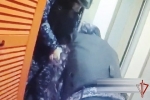 Россиянин ударил своего знакомого в отеле ножом в грудь и попал на видео