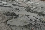 В российском городе пожаловались на бьющий из-под земли зловонный фонтан