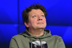 Актер из фильма «Бригада» рассказал о работе на швейной фабрике для глухонемых