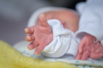 Женщина попыталась продать новорожденного сына на аукционе