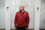 Бывшего замминистра обороны России оставили под стражей по делу о хищениях