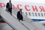 Лавров рассказал о проблемах при заправке самолета из-за санкций