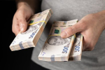 На Украине языковой инспектор-гей начал сбор денег на погашение кредита