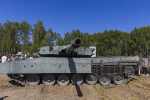 Российский блогер покатался на танке Leopard-2A4 и признал его грозной машиной