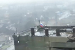 Стали известны подробности об установленном над элеватором в Курахово российском флаге