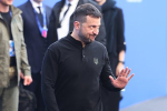 Зеленский проигнорировал совет Байдена призвать 18-летних, хотя ВСУ не хватает людей на фронте. Чего он добивается?