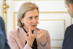Глава Роспотребнадзора предупредила о высоком риске перехода птичьего гриппа на людей