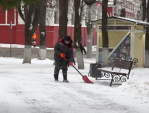 Дорожные службы борются с последствиями снегопада