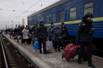 Украинские власти эвакуировали 11 тысяч жителей Харьковской области