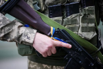 На Украине против забаррикадировавшихся в комнате военкомата мужчин применили газ