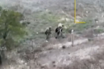 Российский боец штурмовал опорник ВСУ с раненым сослуживцем на плечах и попал на видео