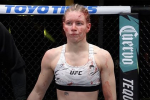 Российская девушка-боец ММА ударила тренера после поражения на турнире UFC Vegas 101
