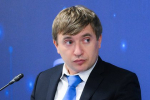 Глава Росмолодежи осудил чиновника за крик на убирающих мазут волонтеров