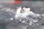 Министерство обороны показало кадры водружения флага в Нескучном