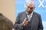 Валуев объяснил слова назвавшего великим игроком Овечкина Трампа