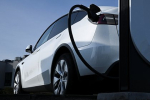 Стоимость страхования электромобилей Tesla оказалась неподъемной