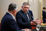 Фицо заявил о действии в Словакии группы причастных к Майдану на Украине
