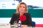 Захарова раскрыла реакцию России на возможное присоединение Канады к США