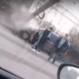 Легковушка обрушила бетонную опору