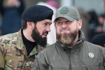 «Чай пьем, все хорошо». В Чечне показали Кадырова после сообщений о его пропаже
