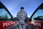 Россиянин попытался вынести алкоголь из магазина и угрожал персоналу пистолетом