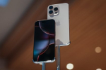 iPhone 16   iPhone 15  