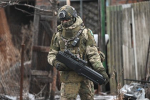 Боец СВО рассказал о послании российским военным во дворе брошенного дома
