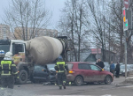 В Калуге девушка пострадала в ДТП с бетономешалкой