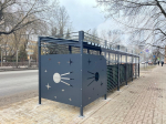 На контейнерных площадках появились «космические» заборы