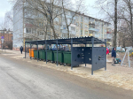 В Калуге смонтировали первую контейнерную площадку нового типа
