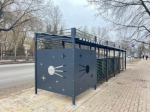 В Калуге начался монтаж контейнерных площадок нового типа