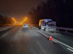 Два человека получили травмы в ДТП с микроавтобусом на трассе М3