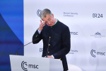 Председатель Мюнхенской конференции расплакался во время церемонии закрытия