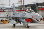 Российские истребители вступили в «дальний ракетный бой» с украинскими F-16. Что о нем известно?