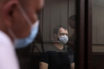 Прославившемуся золотым унитазом экс-главе УГИБДД Сафонову запросили срок