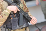 Бойцы «Ахмата» дали российскому младшекласснику шеврон с цитатой военкора Татарского