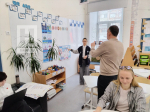 Блогеры-иностранцы пообщались с калужскими школьниками