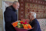 Владислав Шапша проведал труженицу тыла Александру Иванову